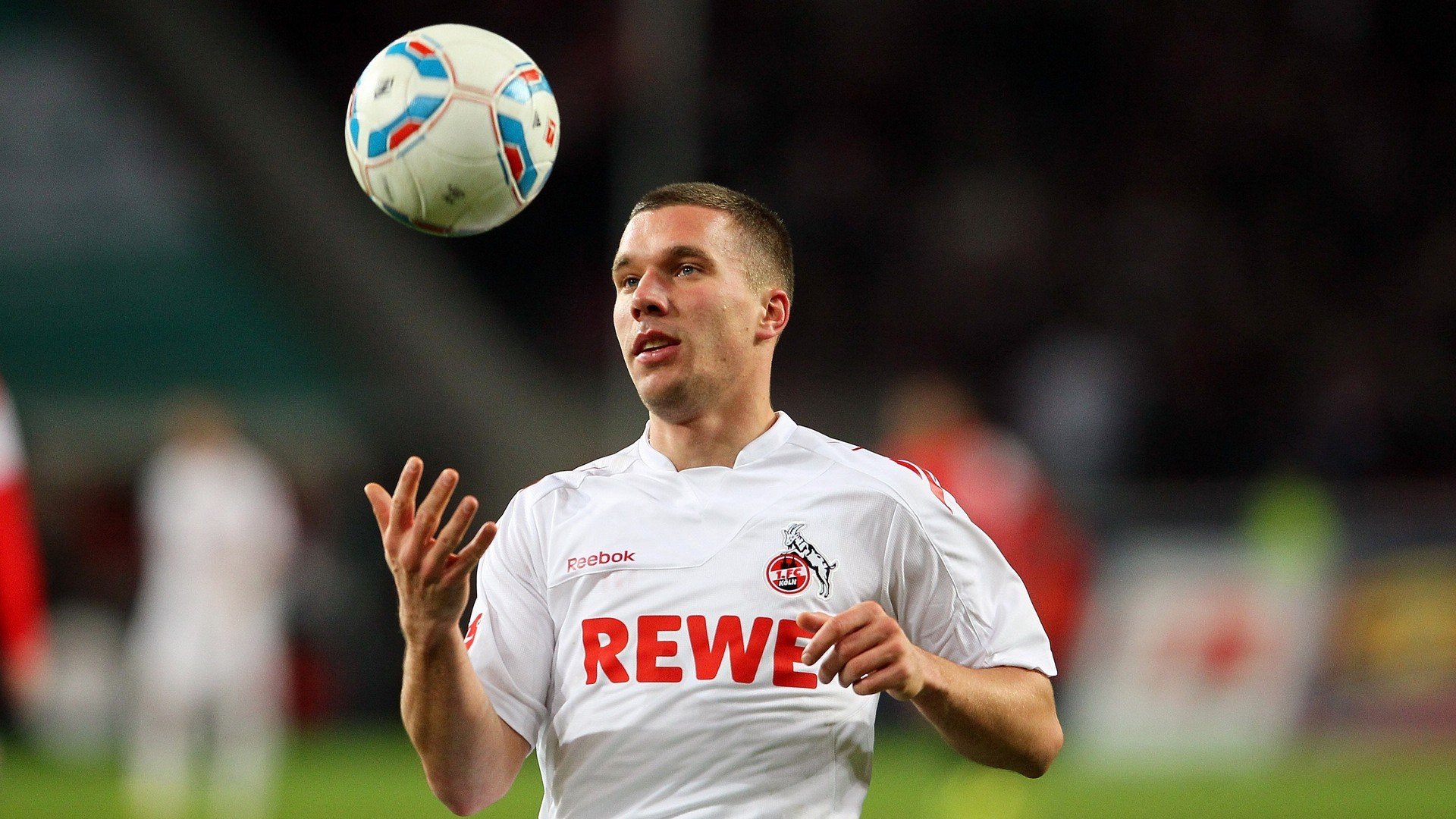 塞维利亚主场完胜瓦伦西亚,扭转颓势,塞维利亚杯